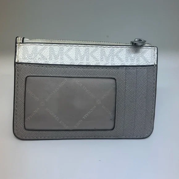 財布・小物その他 Michael Kors Woman Wallet Dove Grey 32R5GJ6Z5V 297 Amazon.com: Michael Kors Carryall 2 in 1 Wallet With Card